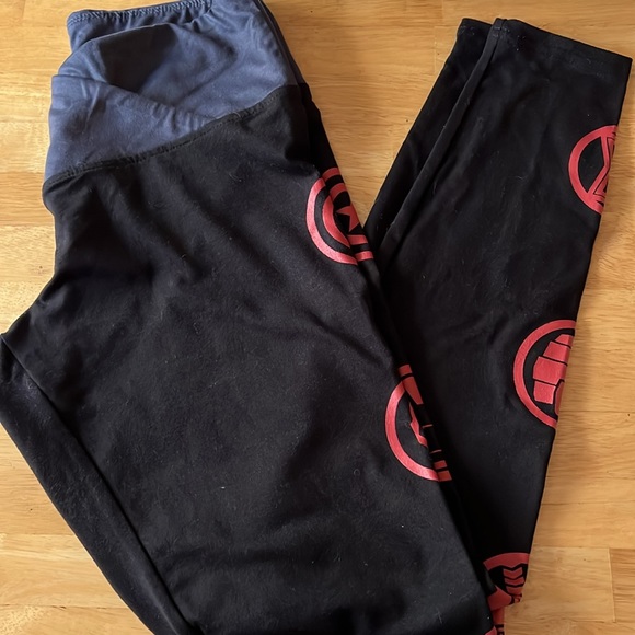 Her Universe Marvel Avengers Leggings - Picture 3 of 3